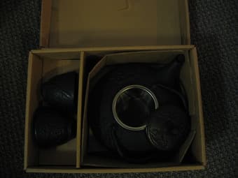 very nice cast iron teapot and teacup set 1