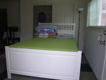 A spacious, fully furnished 256sqft bedroom available now! 1000/month 1