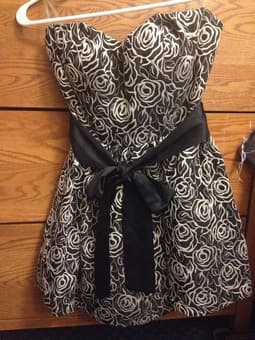 Forever 21 black dress size s $10 (never worn) 1