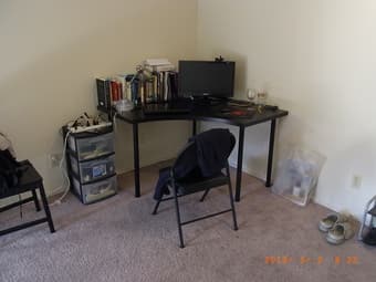 Summer Sublet - Palo Alto - $800/month - living room in two-bedrm apt 1