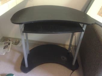 Computer desk in fair conditions 1