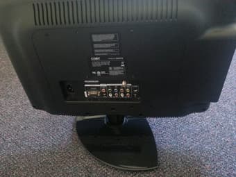COBY 19" LCD DVD TV 2