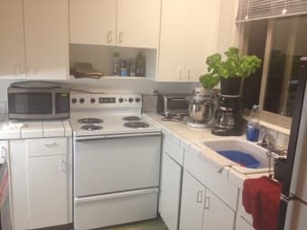 Summer subletting EV $970 1
