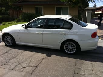 2010 BMW 328i White 3