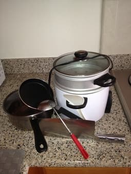 Moving sell: rice cooker, kitchen utensil, pan, pot, dishes 1
