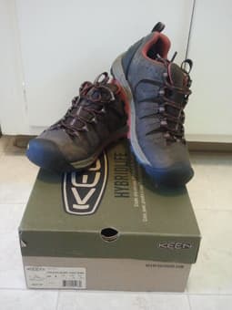 Brown Keen Bryce men hiking shoe US size 8 - $70 2