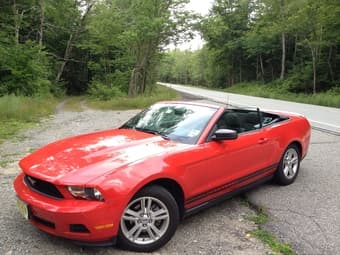2010 Ford Mustang Convertible $14000 2