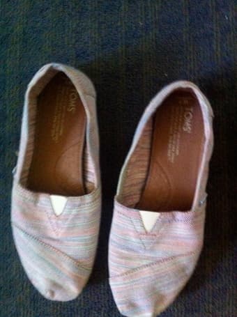 toms size 7 $30 1