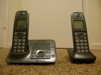 Panasonic Digital Cordless Phone and Answering Machine - $30 2
