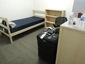 Subletting - Lyman One Bedroom(Summer) $900/mo 1