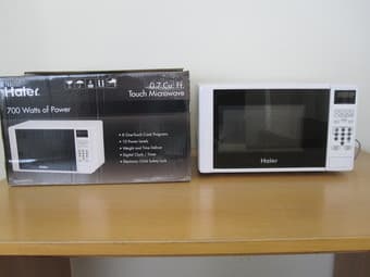 Microwave Haier MWM0701TW $40 2