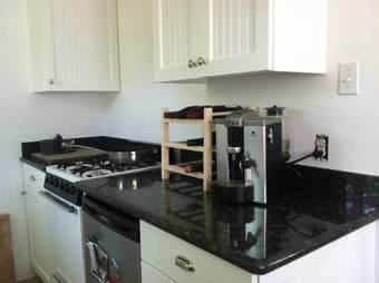 Menlo Park Cottage for Sublet - $375 per week 3