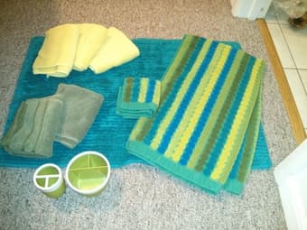 Stylish bathroom accessories - rug/ decorative towels/ etc - $50 1