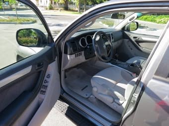 Toyota 4Runner SR5 2005 Excellent condition 3