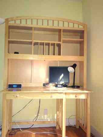 Desk and Hutch! 1