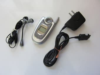 Verizon LG VX4650 cell phone - $35 (CASH ONLY) 3