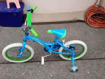 Amazing Girls Bike for sale (Kawasaki K16G - 16 inch wheels) 1