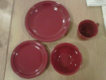 16 piece Dinnerware Set 1