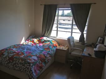 $830 Bedroom Available July 1st - August 31 3
