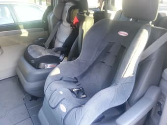 MUST GO!!! LEATHER CHAIR, TABLES, CLOCKS, CHILDSEATS, ETC!!! 2