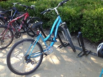 Selling Women's Schwinn Bike -- Fixer Upper 1