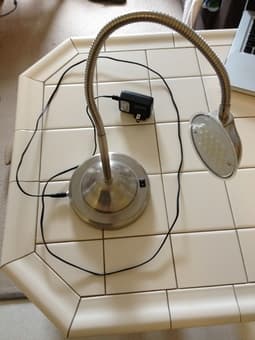 laundry rack, desk lamp, heater 3