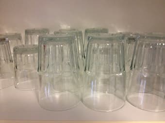 wineglasses (8) and waterglasses (25) 2