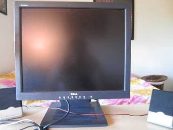 17.7'' Dell monitor for sale 1