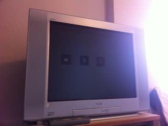 27" Sony Flat Screen Trinitron Television with Remote - $40 1