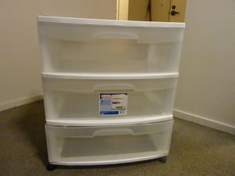 Chest of drawers, 3 layers. 8$, Moving out sale 1