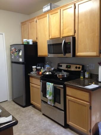 Female roommate needed to share 2 bed 2 bath apartment 1