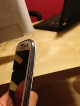 Samsung Galaxy SIII - $400 2