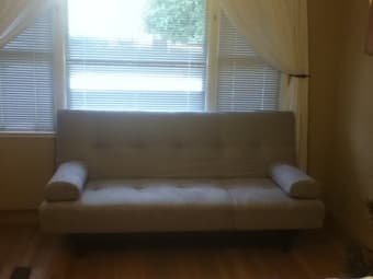 Studio sublet aug 1-14, 2 miles from Stanford , 700$ 1