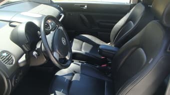 2009 white Clean Title Volkswagen beetle 56k miles bug beetles 1