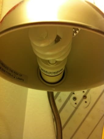 desk lamp $10 2