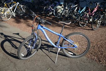 23‘’ Mountain Bike in very good condition, with U-lock, $100. 1