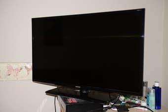 40'' Samsung Smart 3D 1080p HDTV (Like New!) $550 1