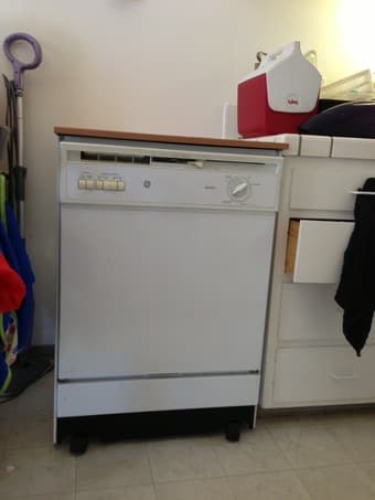 Selling Washer/Dryer/Dishwasher Combo for $300 total 2