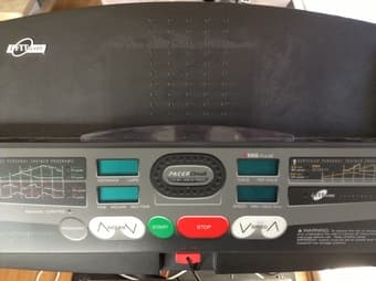 ProForm 830QT Folding Treadmill - $400 2