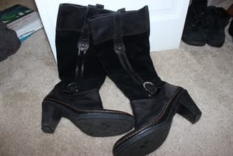 Women's boots for sale! Sizes 8-9 3