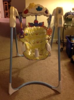 Fisherprice flutterbye dreams swing $10 1