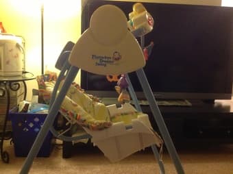 Fisherprice flutterbye dreams swing $10 2