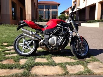 Motorbike: MV Agusta 2006 910ccm 1
