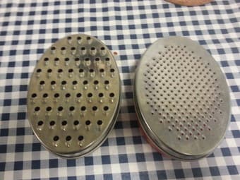 knives, strainer,cheese grater,coffee maker 3