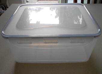 Nice Plastic container 1