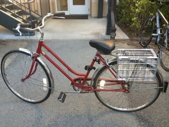 Vintage Schwinn Breeze ladies bicycle ($250) 1