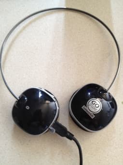Bluetooth earphone --$10 1