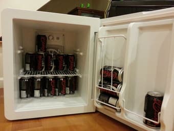 Mini Fridge - Quite, Environmental-Friendly, Just Like New! 2