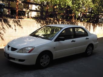 2004 Mitsubishi Lancer ES - $4990 1
