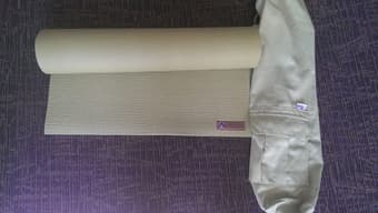 Aurorae yoga mat 18$ 2